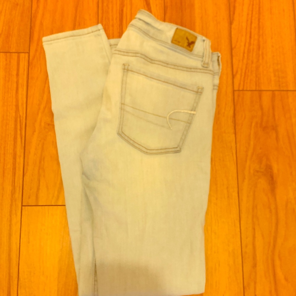 American Eagle lightwash jean.